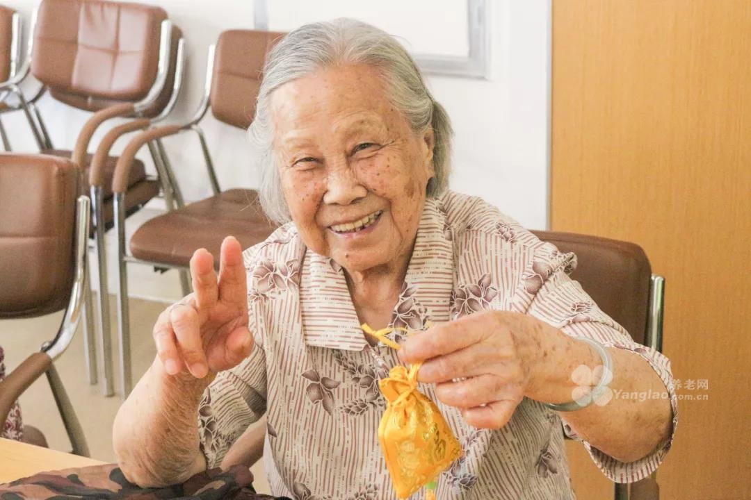【缤纷】耆乐融榕，悦你安康